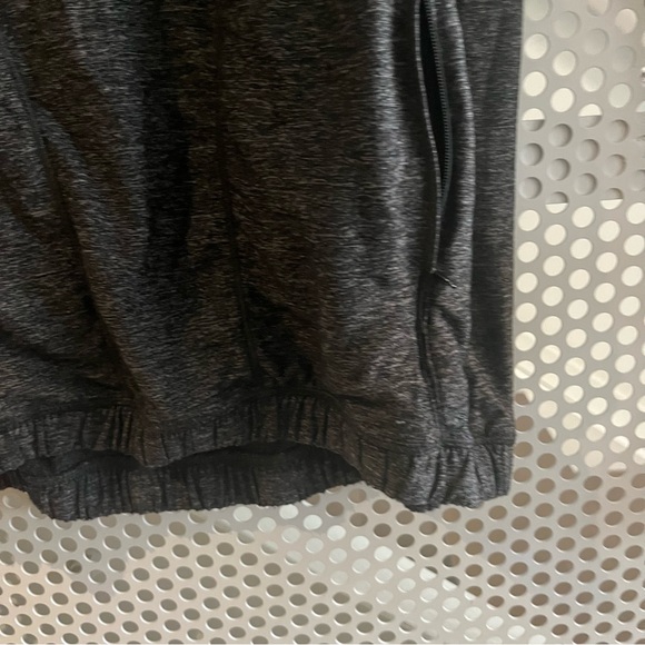 Lululemon Women’s 1/2 Zip Pullover Running Top Size 4 in Static Charcoal - Picture 4 of 8